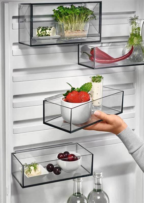 Chladnička s mrazničkou AEG Mastery RCB732E5MX nerez