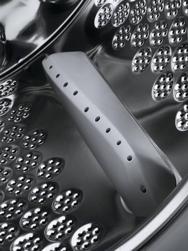 Pračka AEG ProSteam® L7FEE49SCA bílá