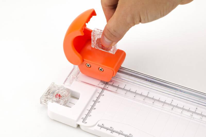 Řezačka Peach 3v1 Rotary Trimmer PC200-15