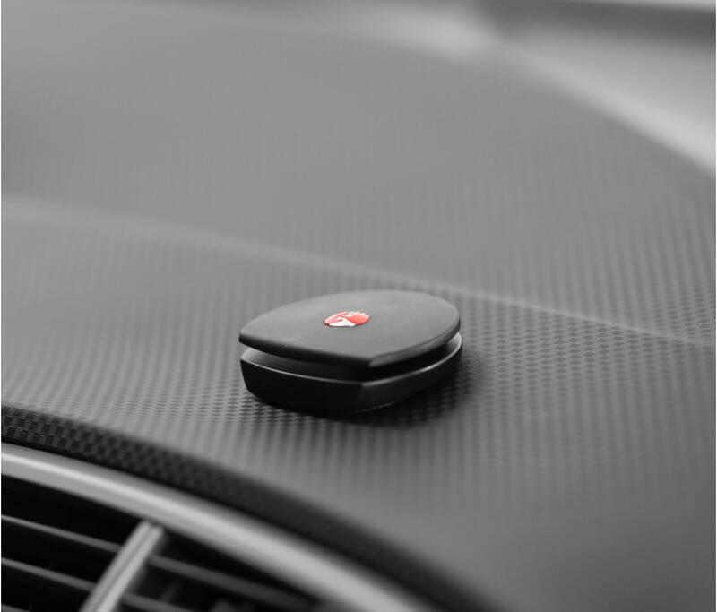 Držák Tomtom na palubní desku