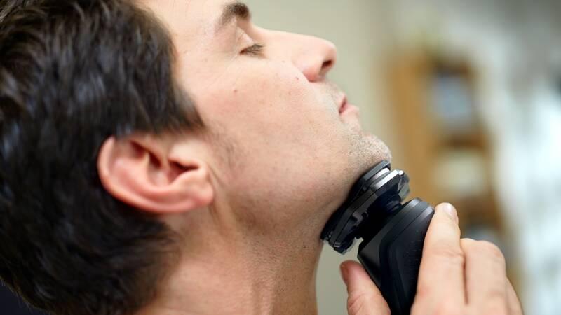 Holicí strojek Philips Series 5000 S5585 30 modrý