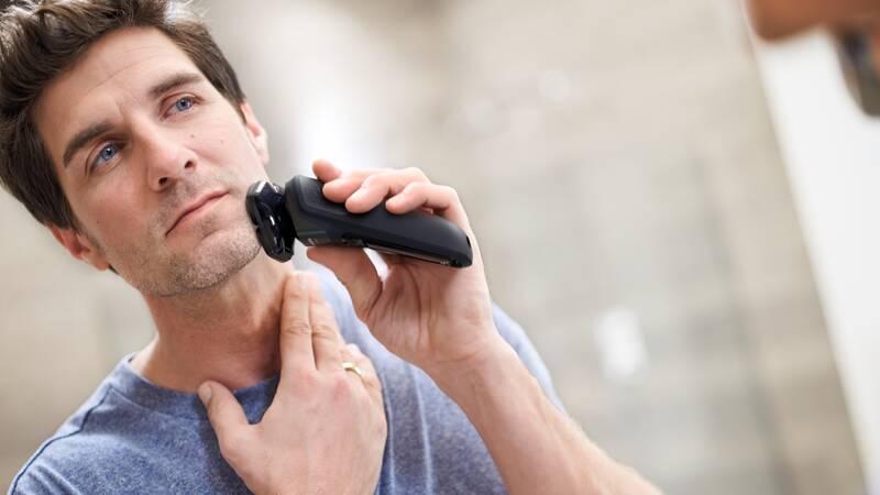 Holicí strojek Philips Series 5000 S5585 30 modrý