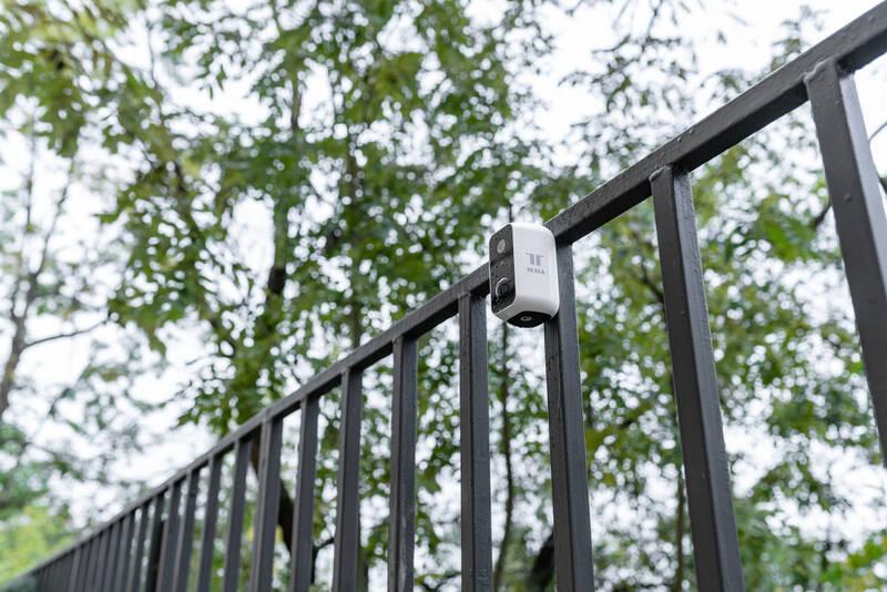 IP kamera Tesla Smart Camera PIR Battery bílá
