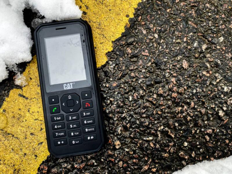 Mobilní telefon Caterpillar CAT B40 Dual Sim černý