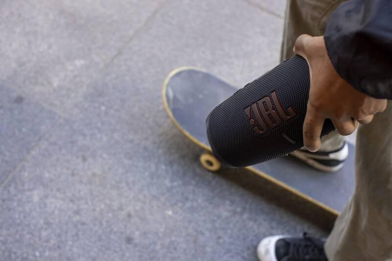 Přenosný reproduktor JBL Charge 5 černý