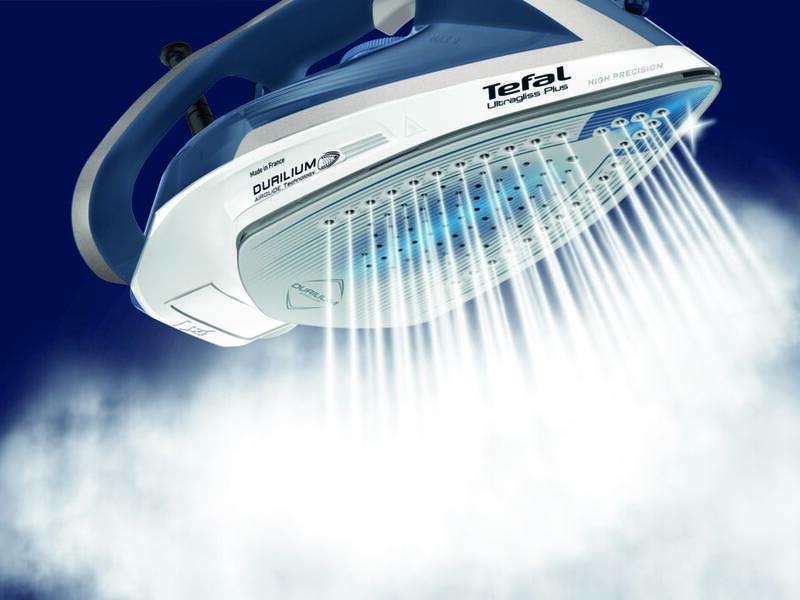 Žehlička Tefal Ultragliss Plus FV6812E0