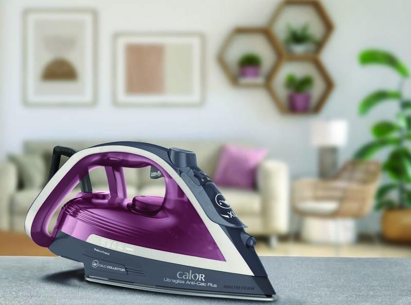 Žehlička Tefal Ultragliss Plus FV6840E0