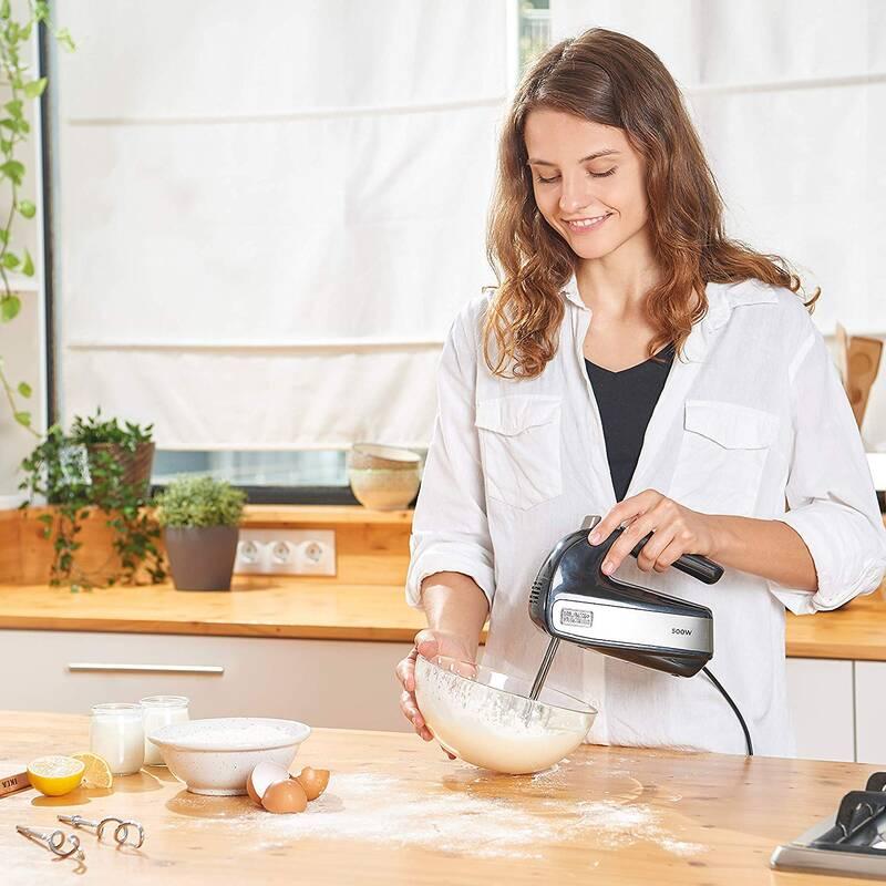 Ruční šlehač Black Decker BXMX500E černý nerez