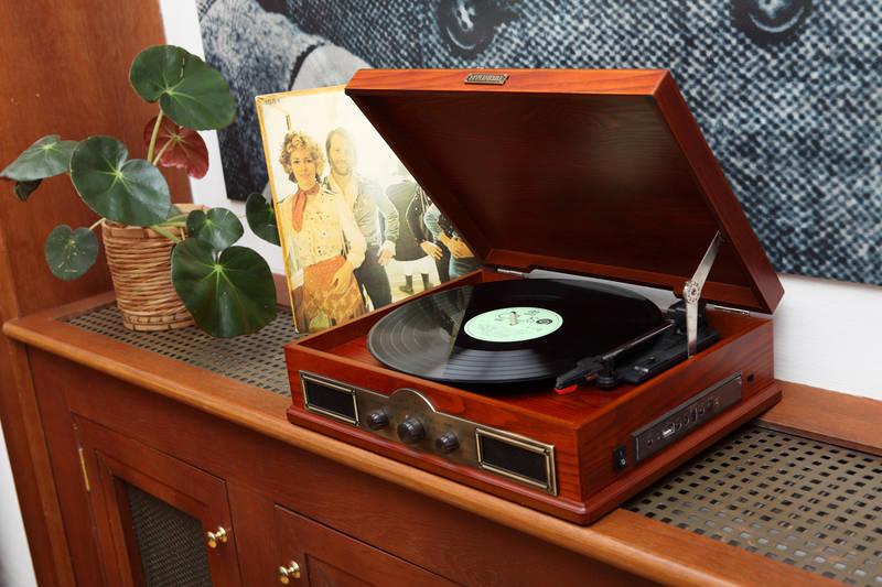 Gramofon Hyundai Retro RT 910RIP dřevo