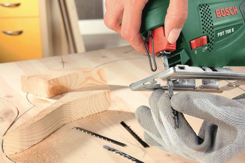 Přímočará pila Bosch PST 700 E Compact