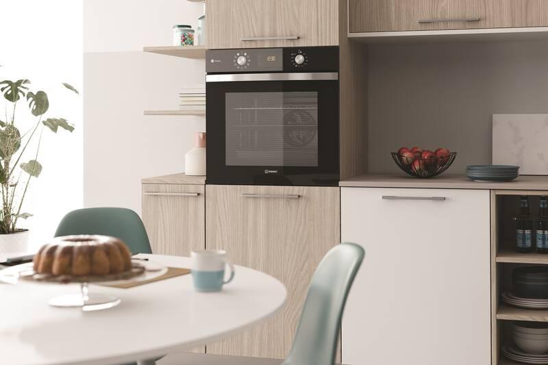 Trouba Indesit IFWS 4841 JH BL černá