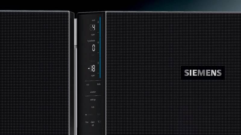 Americká lednice Siemens iQ700 KF86FPBEA černá