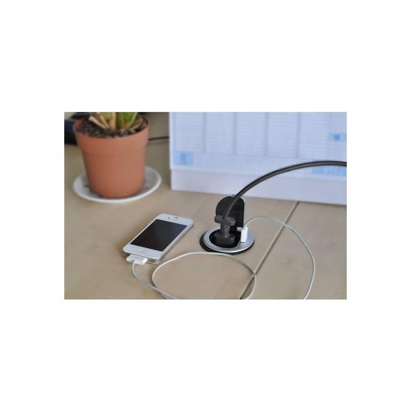 Kabel prodlužovací Solight 1x vestavná zásuvka s víčkem, 1x USB, 1,5m stříbrný