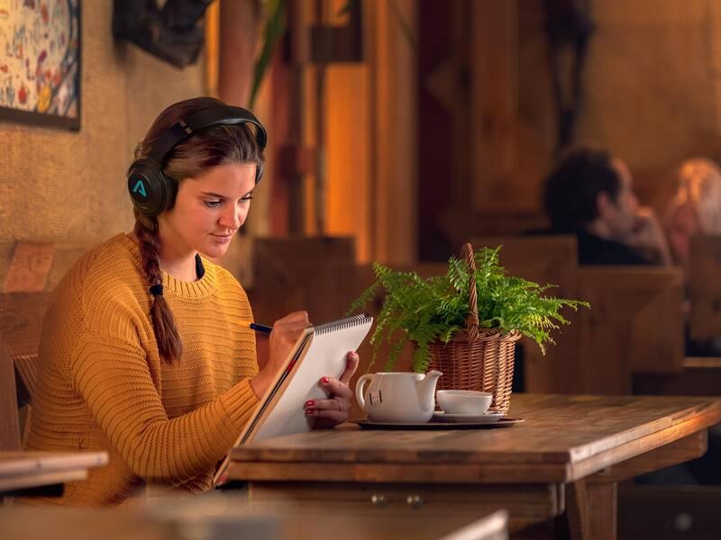 Sluchátka LAMAX Muse2 černá