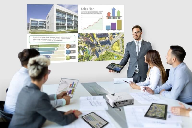 Projektor Epson EB-X49 bílý