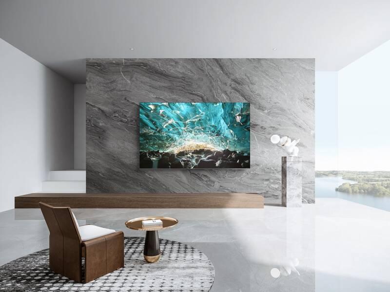 Televize TCL 43C725 stříbrná