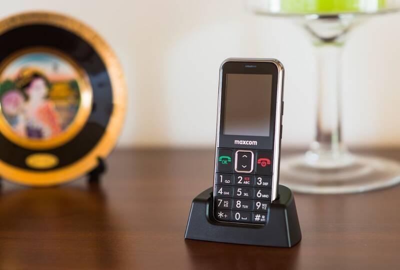 Mobilní telefon MaxCom Comfort MM730 černý