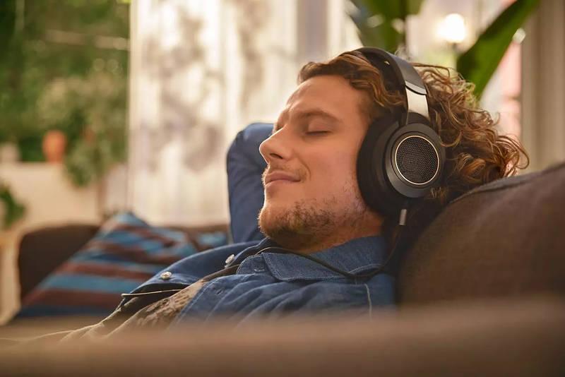 Sluchátka Philips SHP9600 černá