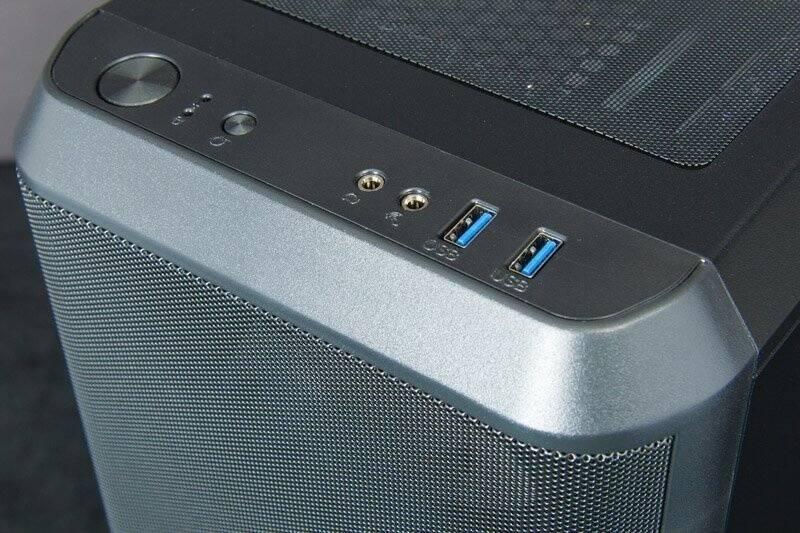 Stolní počítač HAL3000 MČR Finale 3 Pro 6600 XT černý