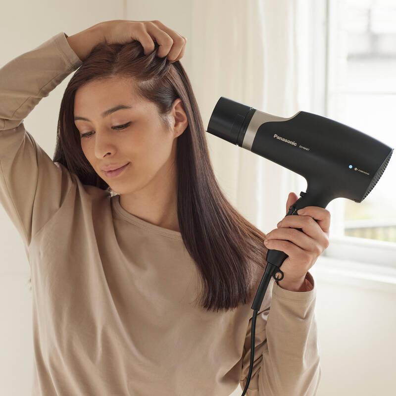 Fén Panasonic Nanoe™ EH-NA67-K825