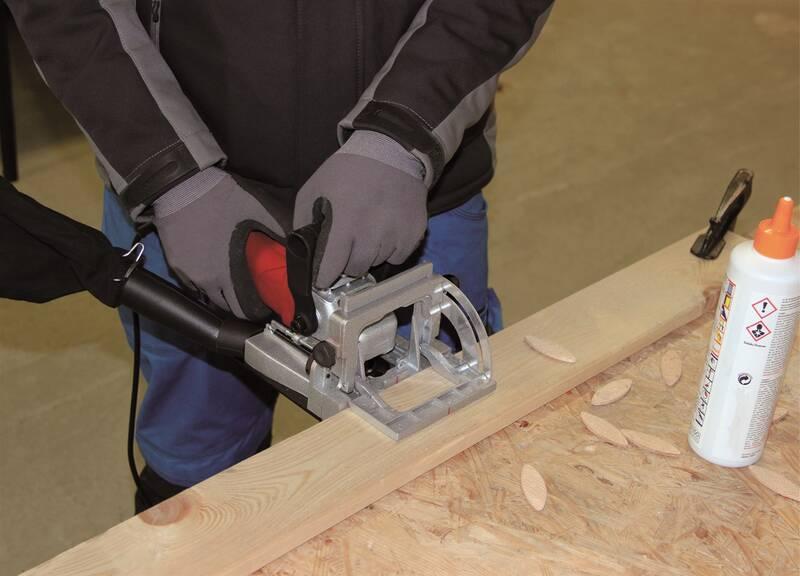 Lamelovací fréza Einhell TC-BJ 900