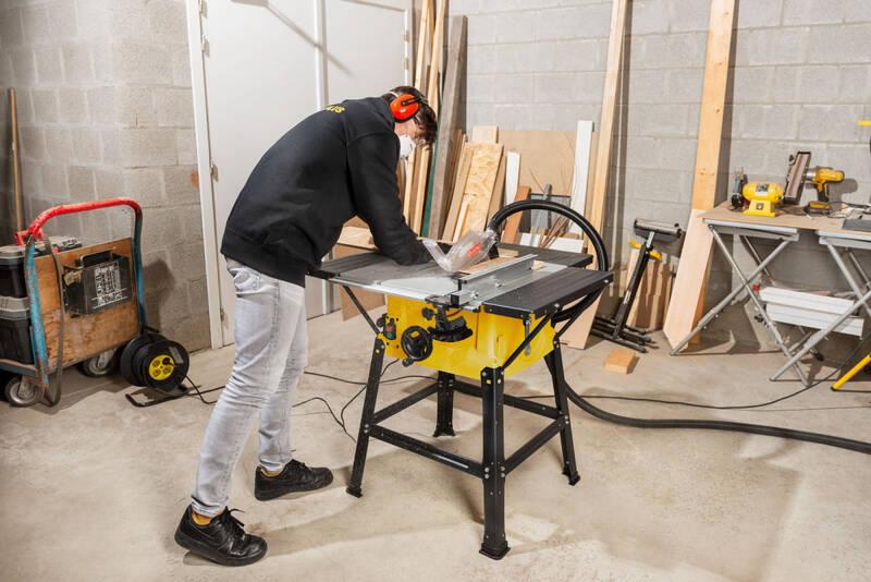 Pila stolní POWERPLUS POWX07595