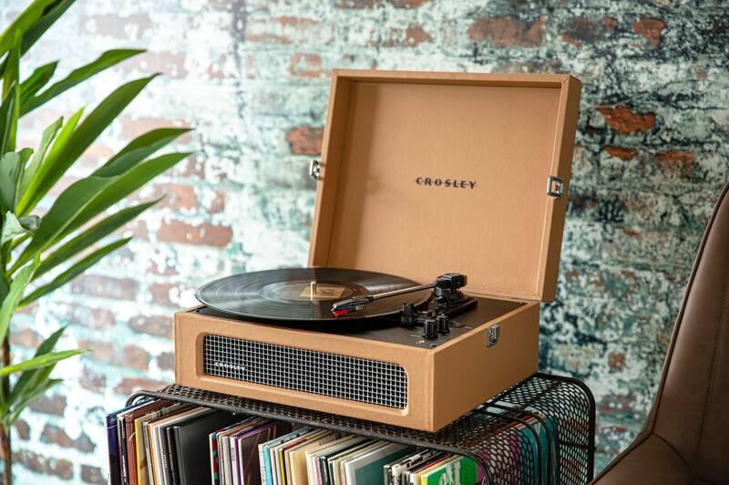 Gramofon Crosley Voyager BT hnědý