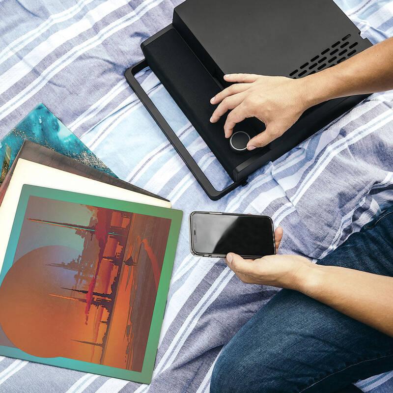 Gramofon Victrola Revolution GO černý