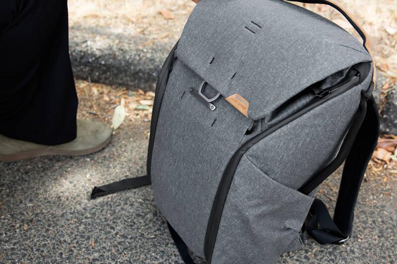 Batoh Peak Design Everyday Backpack 20L šedý