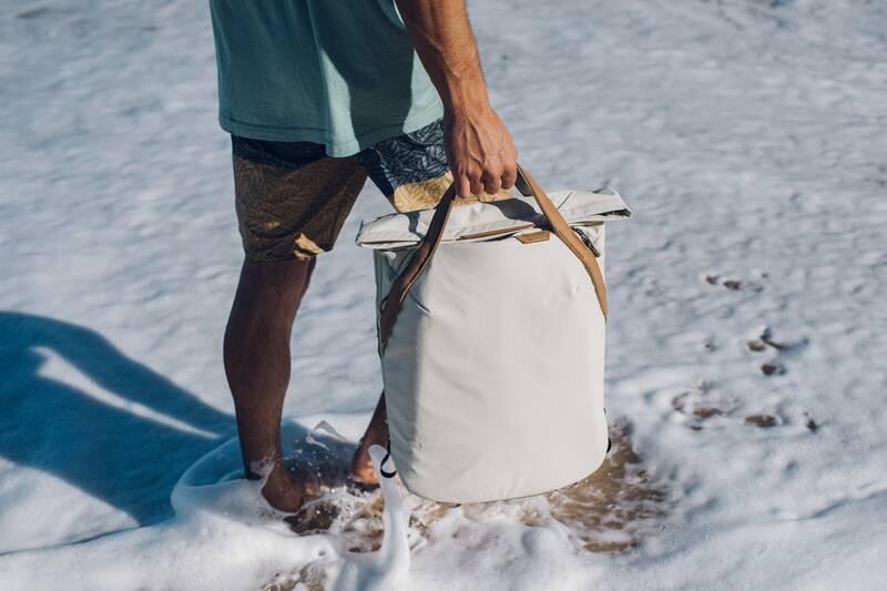 Batoh Peak Design Everyday Totepack 20L béžový