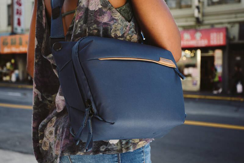 Brašna Peak Design Everyday Sling 6L modrá