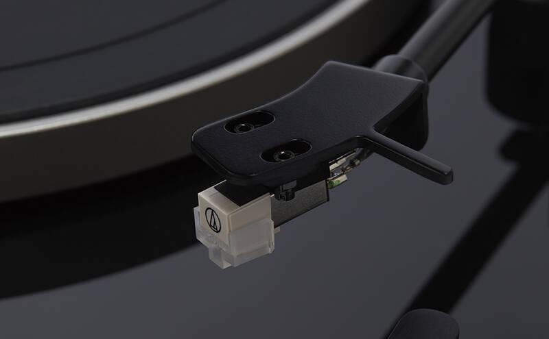 Gramofon AIWA APX-680BT černý