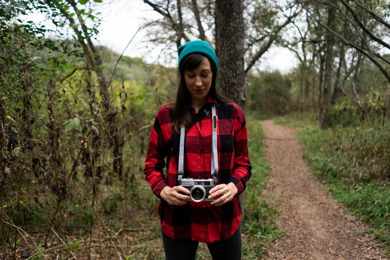 Popruh Peak Design Leash šedý