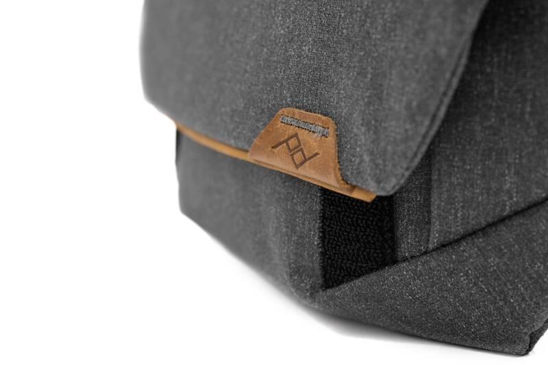 Pouzdro Peak Design Field Pouch šedé