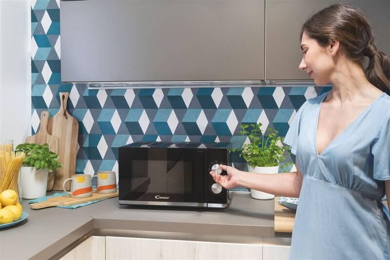 Mikrovlnná trouba Candy CMW20TNMB černá