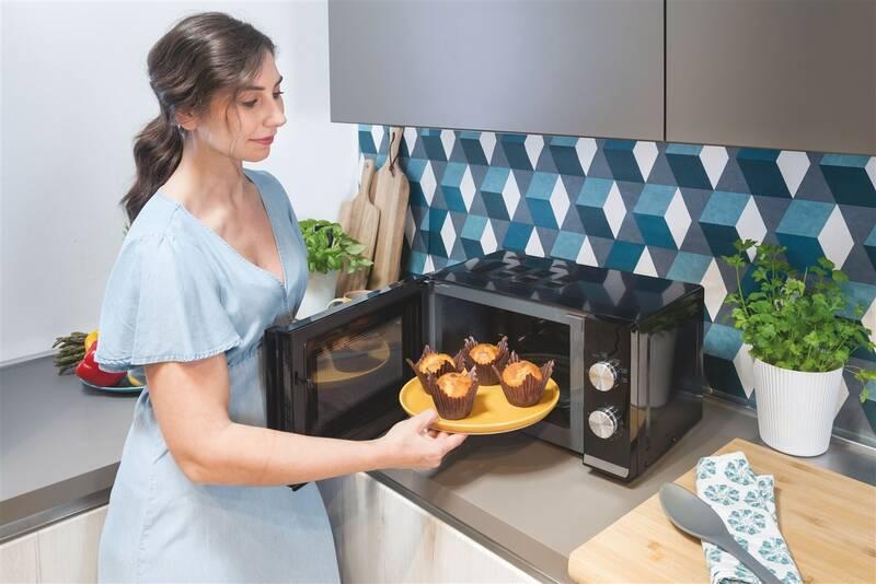 Mikrovlnná trouba Candy CMW20TNMB černá