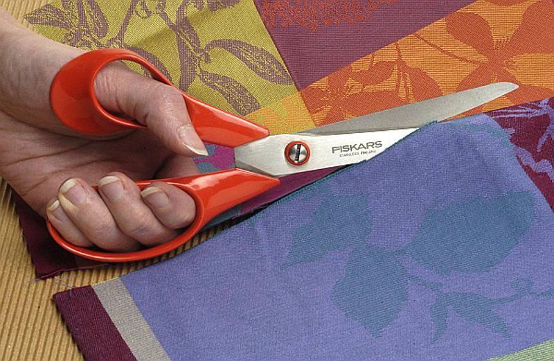 Nůžky Fiskars 859850 univerzální, pro leváky