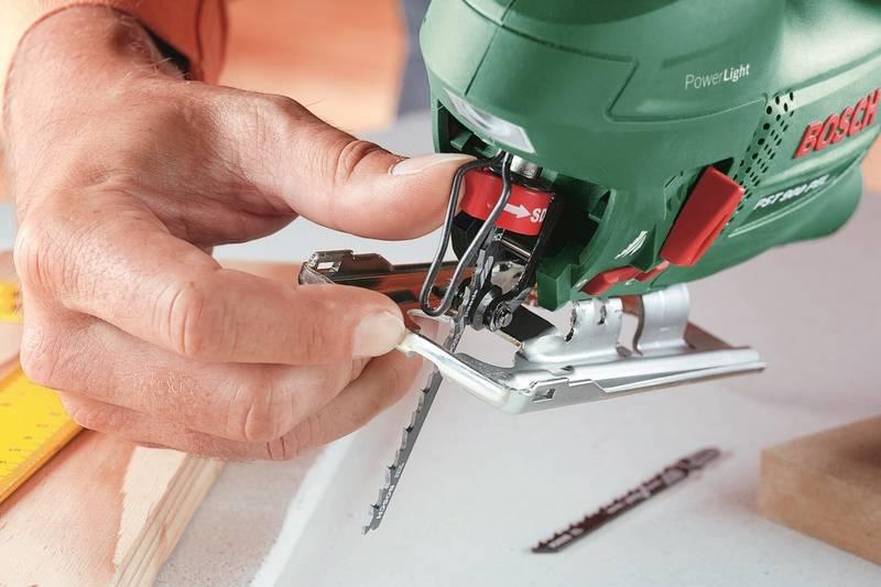 Přímočará pila Bosch PST 900 PEL