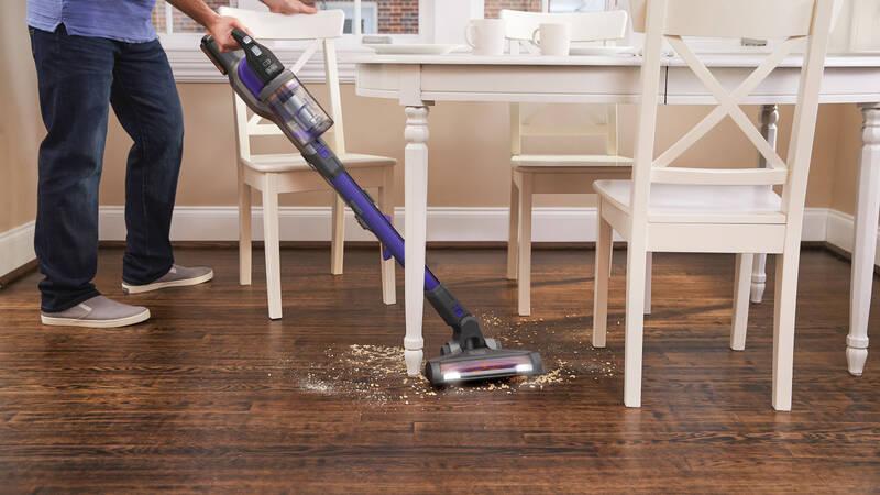 Tyčový vysavač Black-Decker POWERSERIES Extreme BHFEV182CP-QW