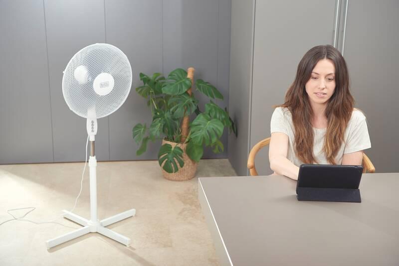 Ventilátor stojanový Black Decker BXEFP40E bílý