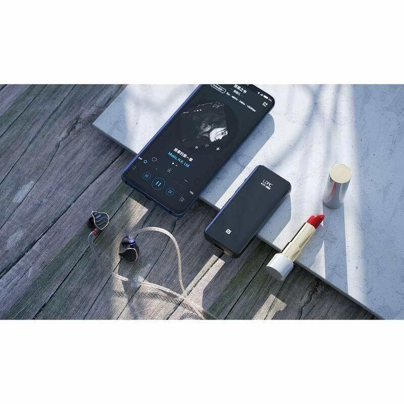 Sluchátkový zesilovač FiiO BTR5 , DAC převodník černý
