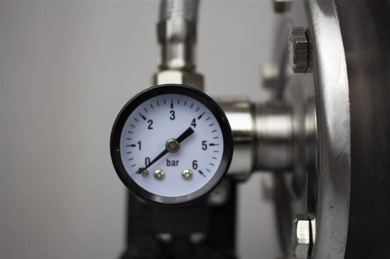 Vodárna Hyundai HBP1300