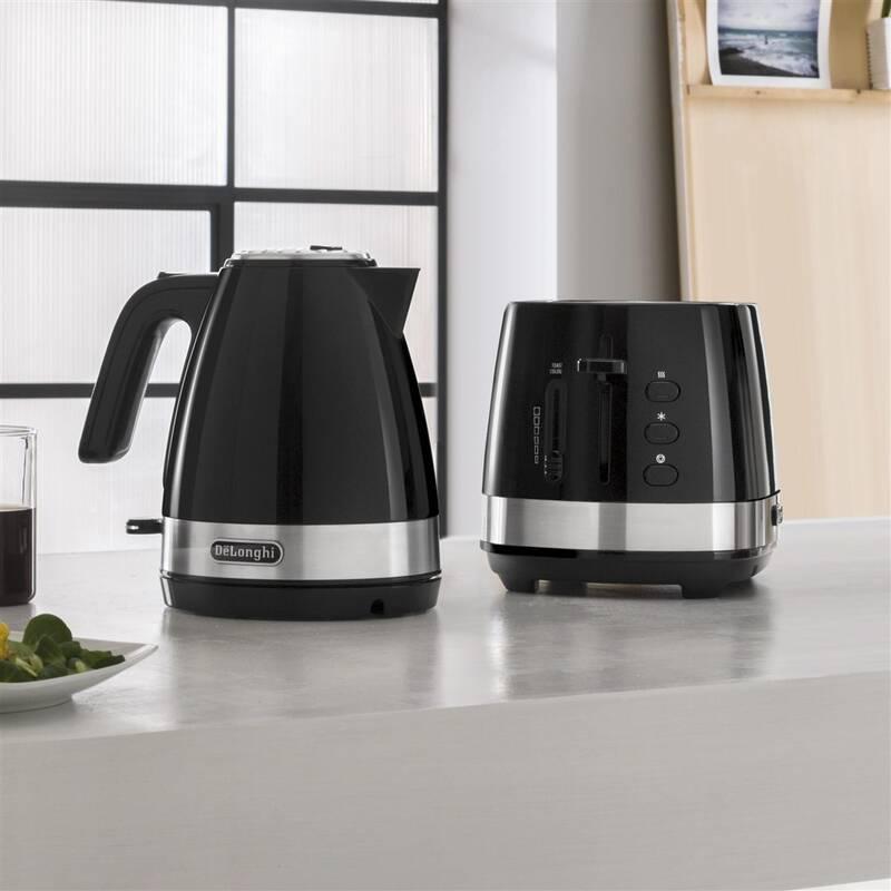 Rychlovarná konvice DeLonghi Active line KBLA2000.BK černá