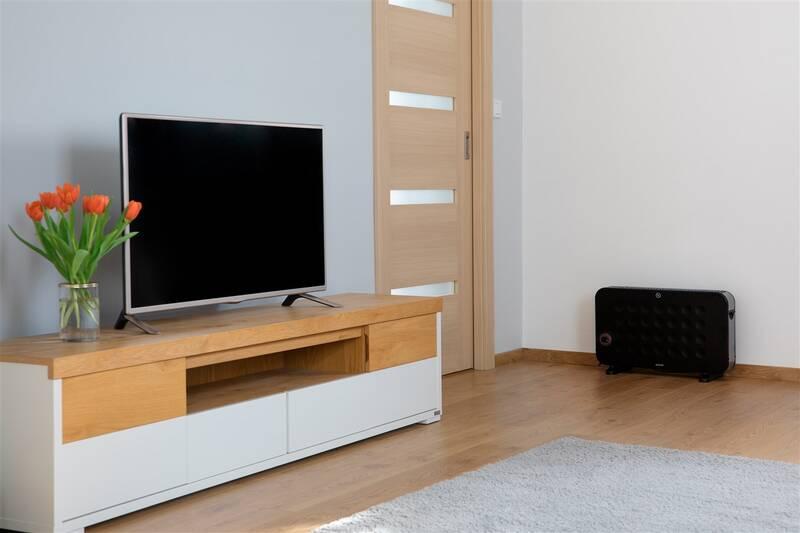 Teplovzdušný konvektor Sencor SCF 2101BK černý