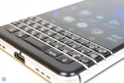 Mobilní telefon Blackberry KEYone