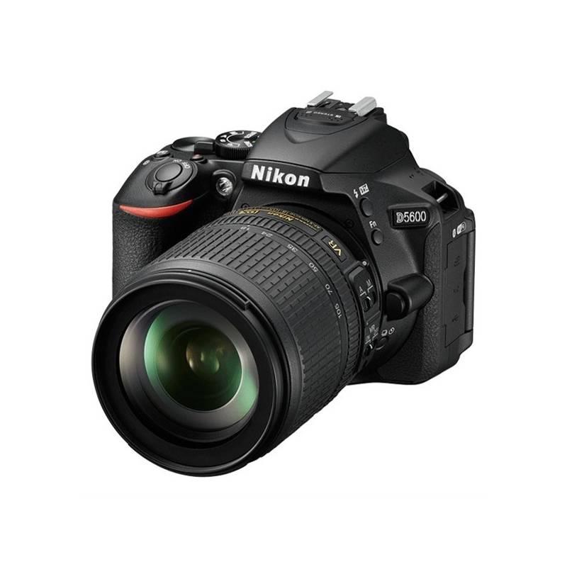 Digitální fotoaparát Nikon D5600 18-105 AF-S VR černý