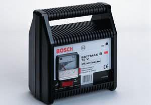 Autonabíječka Bosch battmax 4